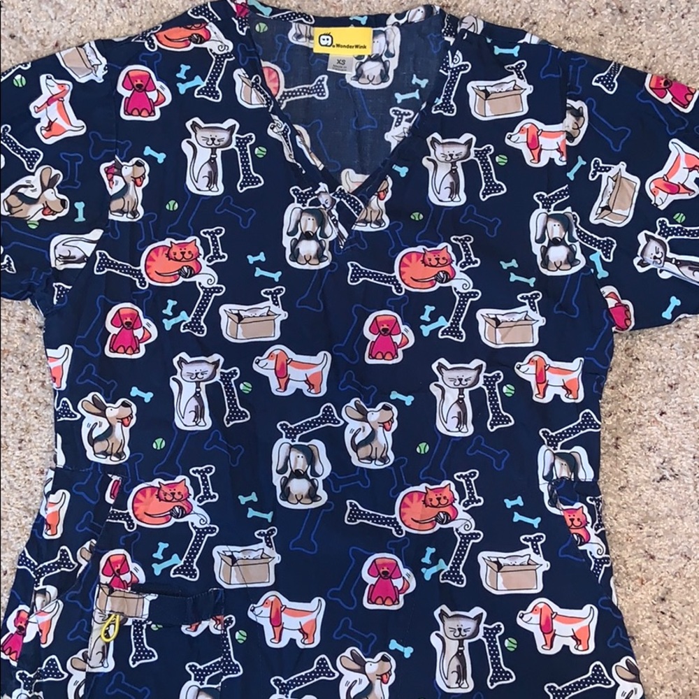 Wonderwink scrub top